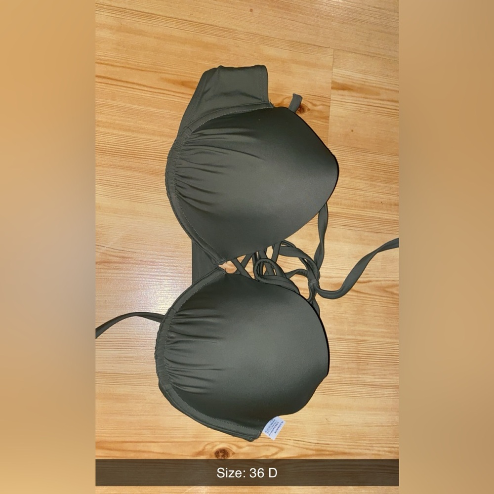 Swim top with wire